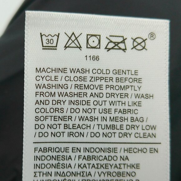 ATHLETA Whisper Featherless Luxe Velvet Vest Women's M Black Quilted Full Zip - Picture 12 of 13